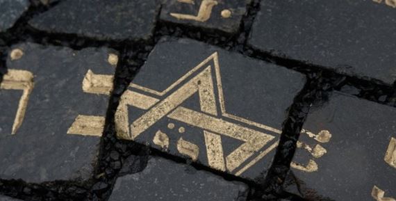 Je mo�n� vymaza� cel� komunitu nielen z mapy, ale aj pam�ti? Do k�n prich�dza film Posledn� Hebrej z Hlohovca 